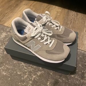 Men new balance sneakers
